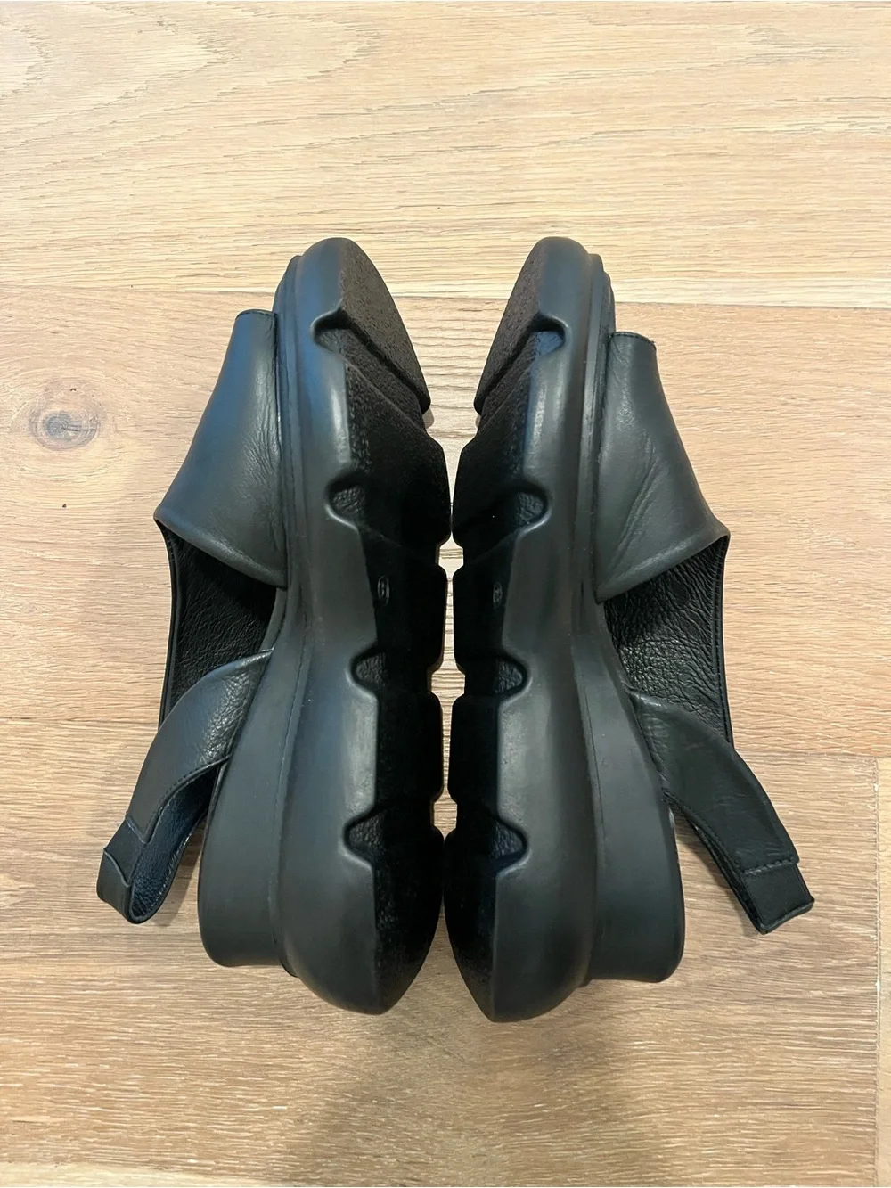 Agusto Leather Platform Sandal Forever & Always Minimalist Shoes size 39 (8.5)